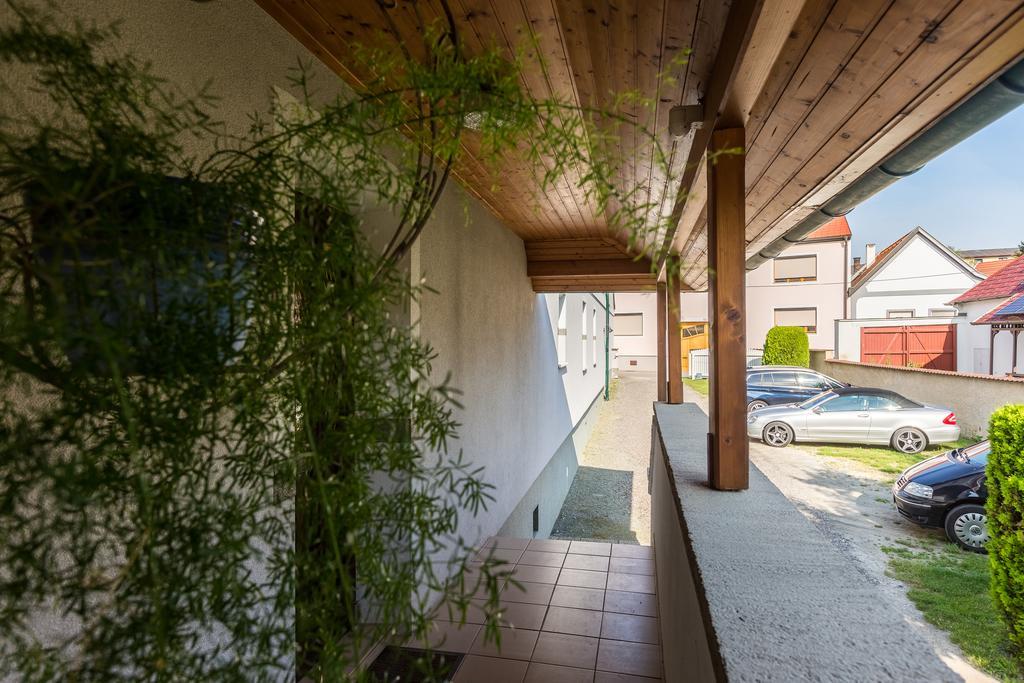 Gaestehaus - Doris - Wenzl Mörbisch am See Exteriör bild