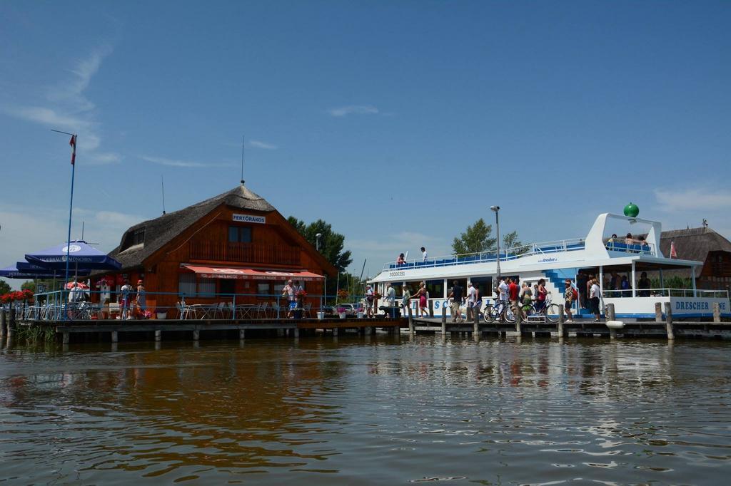 Gaestehaus - Doris - Wenzl Mörbisch am See Exteriör bild
